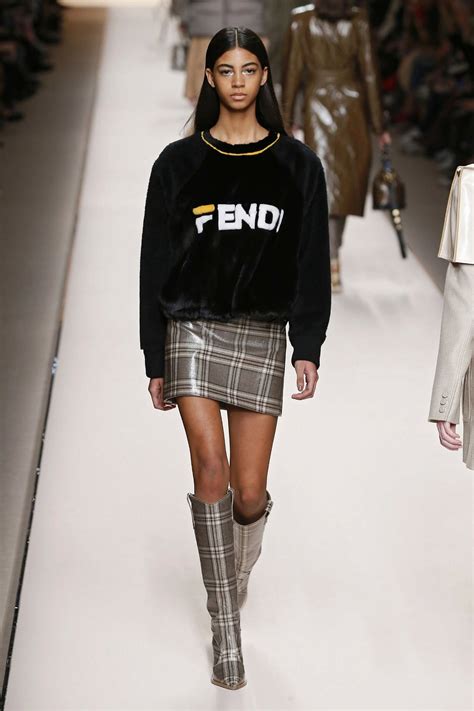 fendi ready to wear fall winter 2018|1,557 Fendi Runway Milan Fashion Week Fall Winter 2018.